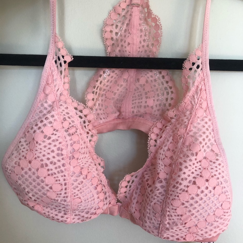 Victoria’s Secret: Light pink bralette